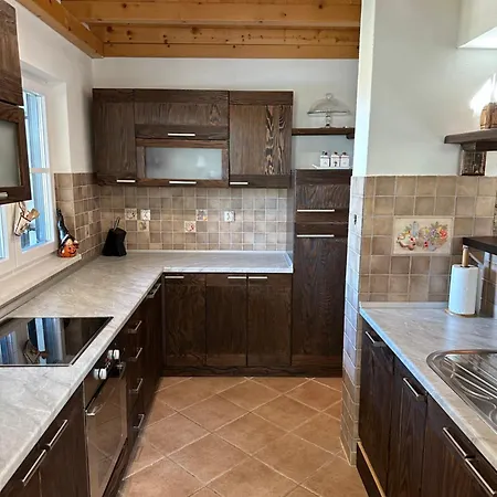 Planinska Kuca Ema Kupres (Canton 10)