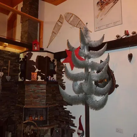 Planinska Kuca Ema Chalé *